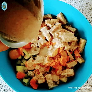 Schnelles, veganes Tahini-Dressing | Rezept MANU SARONA • health mind spirit • Dein Blog für ganzheitliches Wohlbefinden Tahini-Dressing vegan